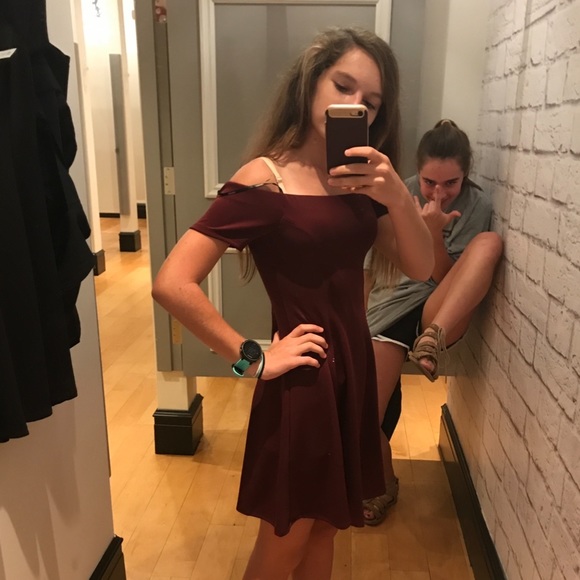 forever 21 maroon, off the shoulder dress - Picture 2 of 3
